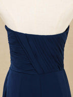 Vestido de dama de honor de gasa con corte A, sin tirantes y largo hasta el suelo, con fruncido 