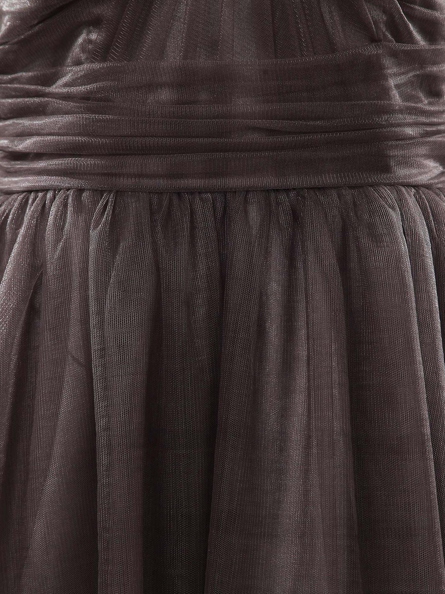 Vestidos de dama de honor de tul hasta la rodilla con corte A y tirantes, escote corazón, espalda abierta con fruncido 