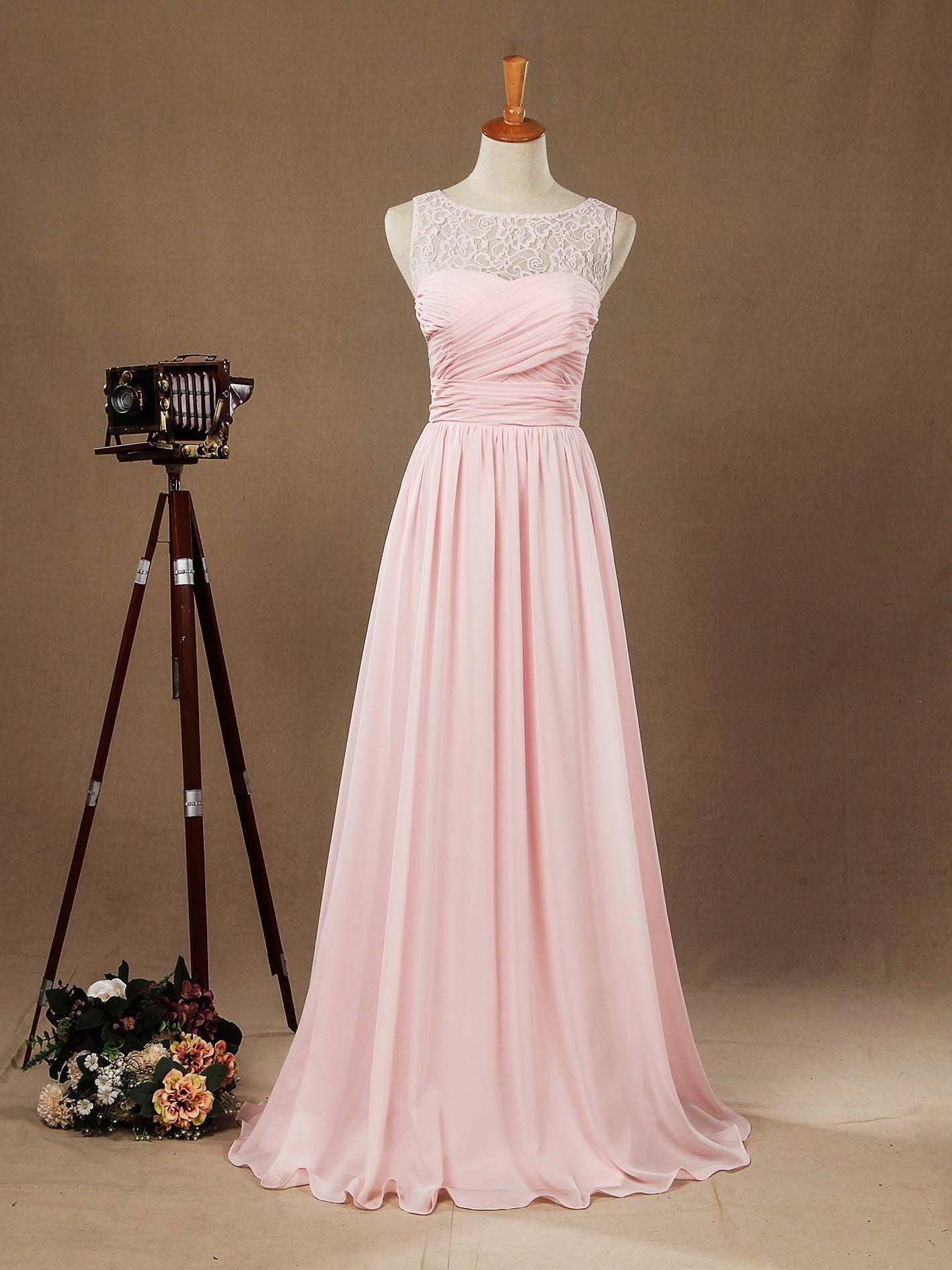 Vestido de dama de honor de gasa con encaje, escote joya, largo hasta el suelo, corte A y pliegues fruncidos 
