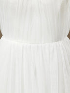 Vestido de dama de honor de tul transparente con pliegues y escote joya en forma de A hasta el suelo 