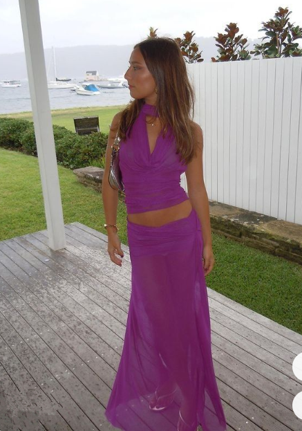 Vestido de fiesta largo de tul morado con escote halter Y8242