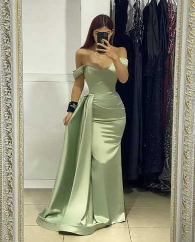 Robe de soirée longue vert sauge à épaules dénudées, charmante Y4052