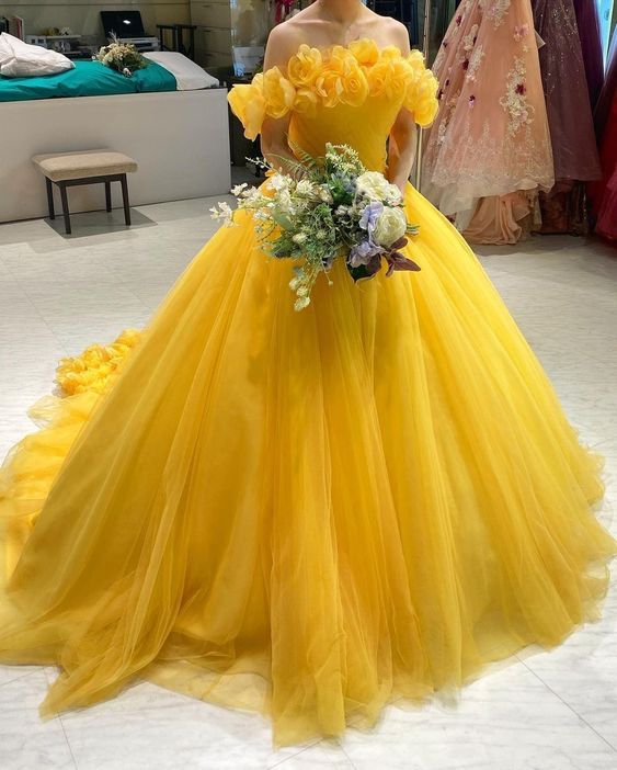 Vestido de baile amarillo de tul con hombros descubiertos, vestido de princesa amarillo Y4627