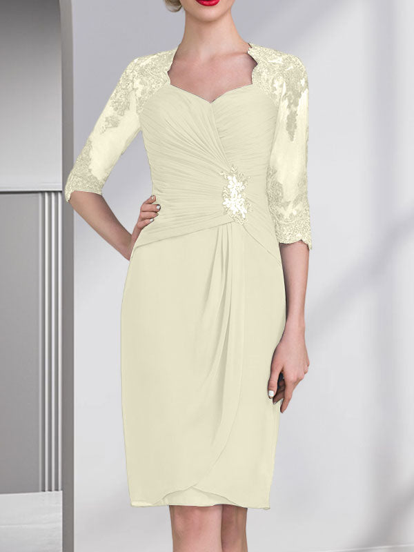 Vestido de corte recto/columna, escote corazón, largo hasta la rodilla, de gasa, con apliques de cuentas, encaje, lentejuelas y pliegues para la madre de la novia.