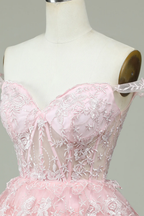Vestido rosa de fiesta con corsé y hombros descubiertos con encaje Y2471