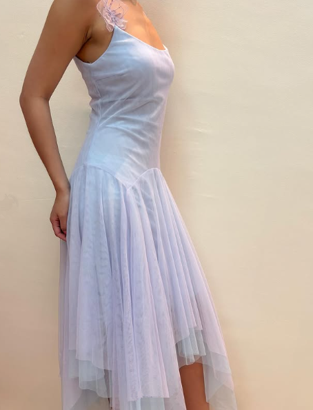 Vestido de fiesta de corte A de tul lila con tirantes y flores Y8143