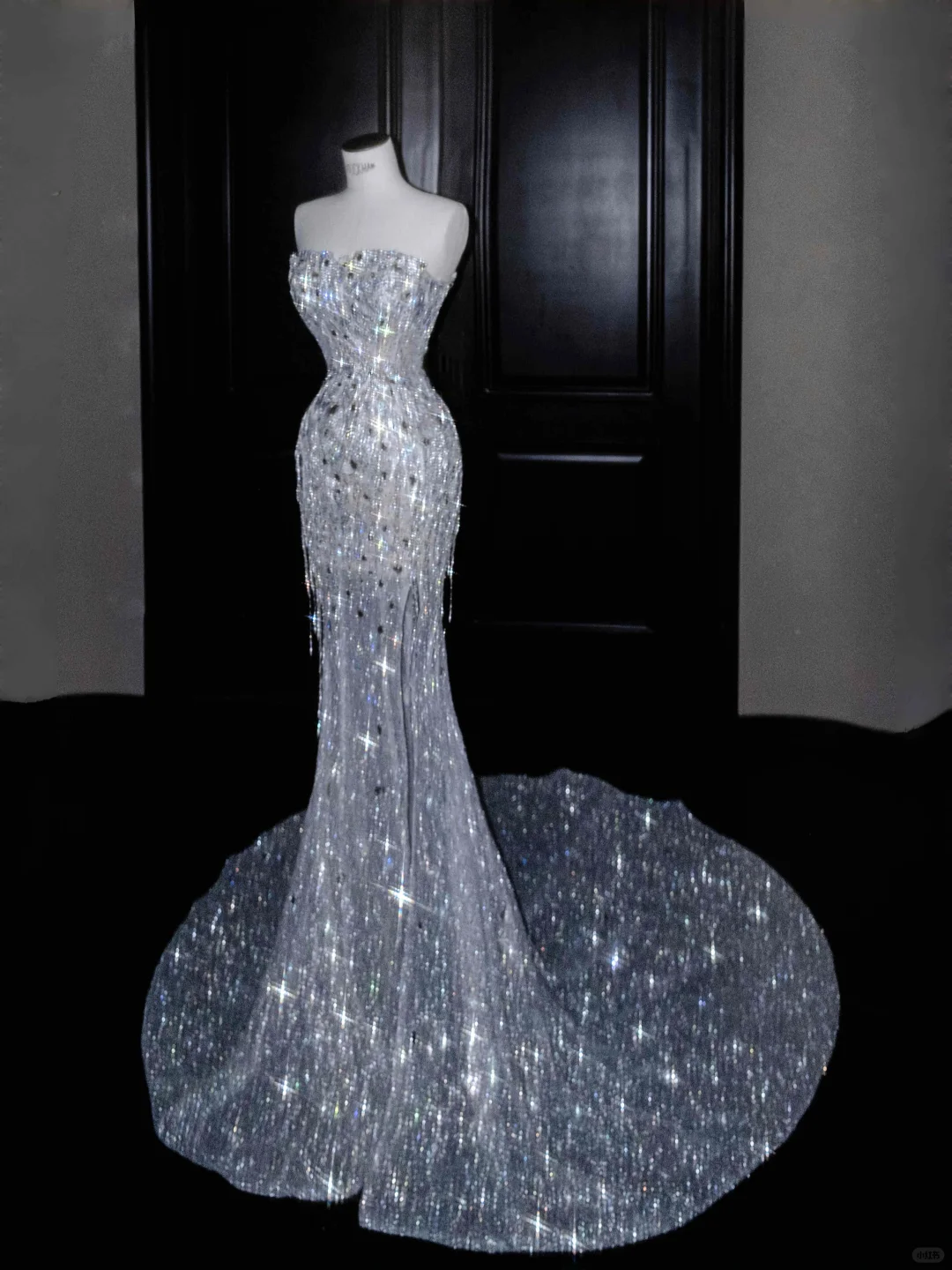 Vestido de noche brillante sin tirantes de tul con lentejuelas y borlas, vestido de sirena con abertura para baile de graduación o boda Y8674