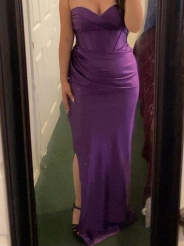 Vestido de noche de fiesta vintage morado sin tirantes con abertura, de satén Y8113