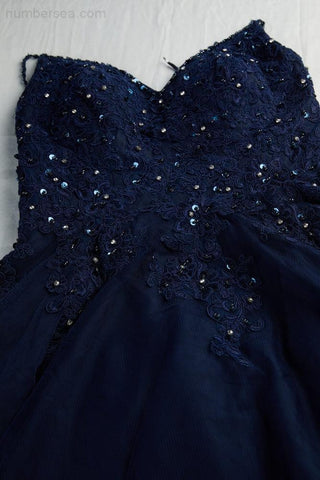 Vestido de dama de honor corto con escote en V, lentejuelas bordadas y tirantes finos, ideal para bodas, fiestas y playa, 28102 