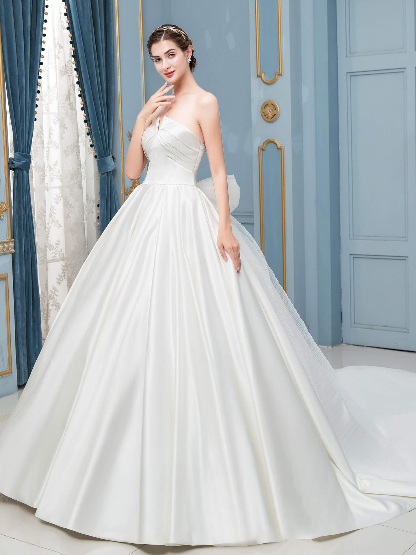 Vestidos de novia de satén con corte de baile, sin mangas y hasta el suelo 
