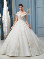 Vestidos de novia estilo gala con apliques de encaje y cuentas, lujosos, hombros descubiertos, largo hasta el suelo, cola larga 