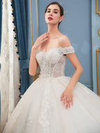 Vestidos de novia de estilo gala, hechos a mano, con cuentas, lujosos, largos hasta el suelo, hombros descubiertos y cola larga. 