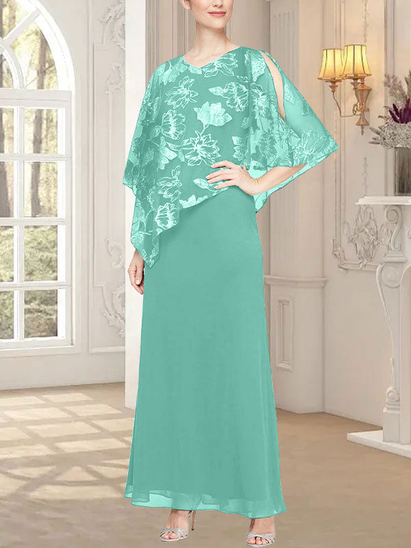 Robe longue en maille pailletée avec corsage asymétrique original 