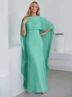 Robe fourreau longue en mousseline de soie pour la mère de la mariée, ornée de volants cascade, avec décolleté arrondi. 