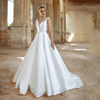 Robe de mariée en satin, nouvelle collection, manches courtes, col en V, ceinture perlée au dos, coupe trapèze