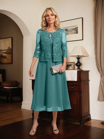 Vestido de novia de corte línea A, escote redondo, largo hasta la rodilla, de encaje y gasa con lentejuelas. 