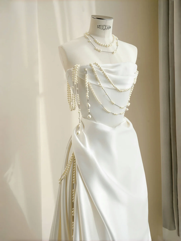 Classy Strapless Satin Pearls Chain White Prom Dress A Line Evening Dress Y8684