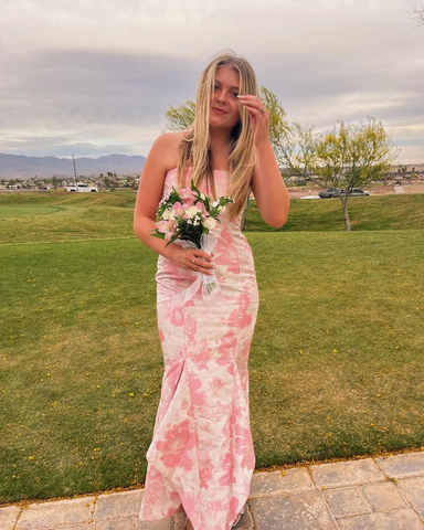 Vestido de noche de sirena con estampado floral en satén rosa dulce Y7828