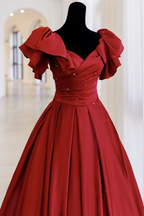 Vestido de baile rojo con mangas acampanadas y espalda con cordones Y6067