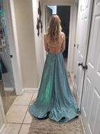 Vestido de noche brillante de corte A con escote en V, ideal para graduación (modelo Y6754)
