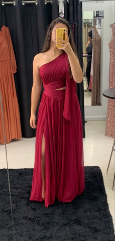 Elegante vestido de noche de corte A con un solo hombro, ideal para invitadas de boda Y5779