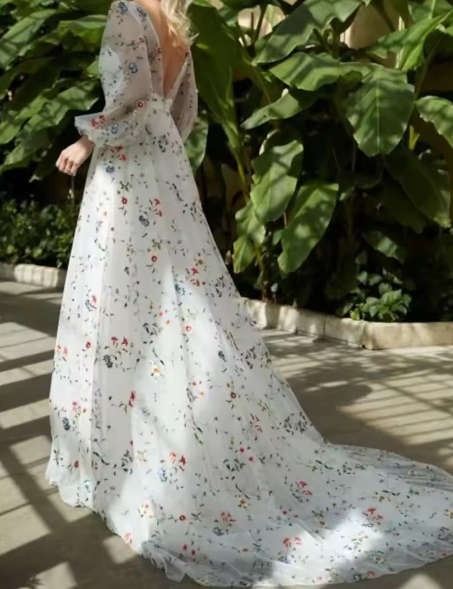 Vestido de novia francés elegante de gasa con estampado floral, manga larga, escote en V Y2065
