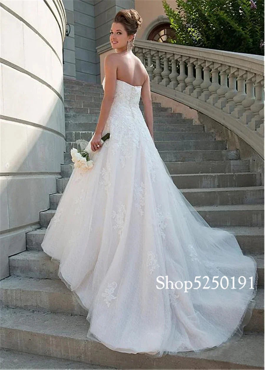 Lace Sweetheart Neckline A-line Wedding Dress Strapless Crystals Bridal Gowns robe de mariee princesse de luxe
