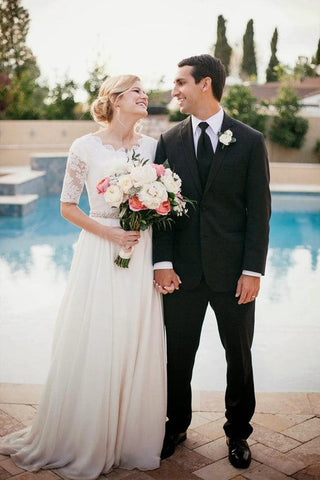 Vestido de novia de encaje, corte en A, con pedrería, color marfil y manga corta WD145 