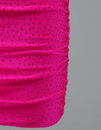 Robe de soirée courte rose fuchsia à fines bretelles et lacets PD437