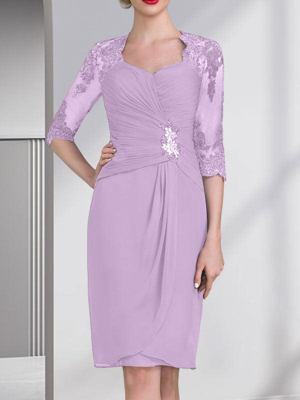 Vestido de corte recto/columna, escote corazón, largo hasta la rodilla, de gasa, con apliques de cuentas, encaje, lentejuelas y pliegues para la madre de la novia.