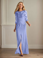 Vestido de madrina de la novia color ciruela, de encaje elástico y corte sirena. 