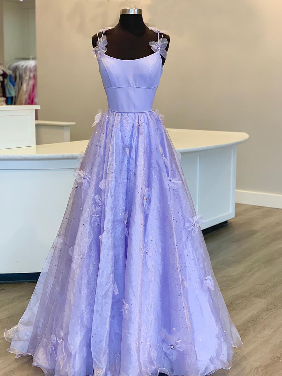 Vestido de fiesta de organza con tirantes finos y corte en A