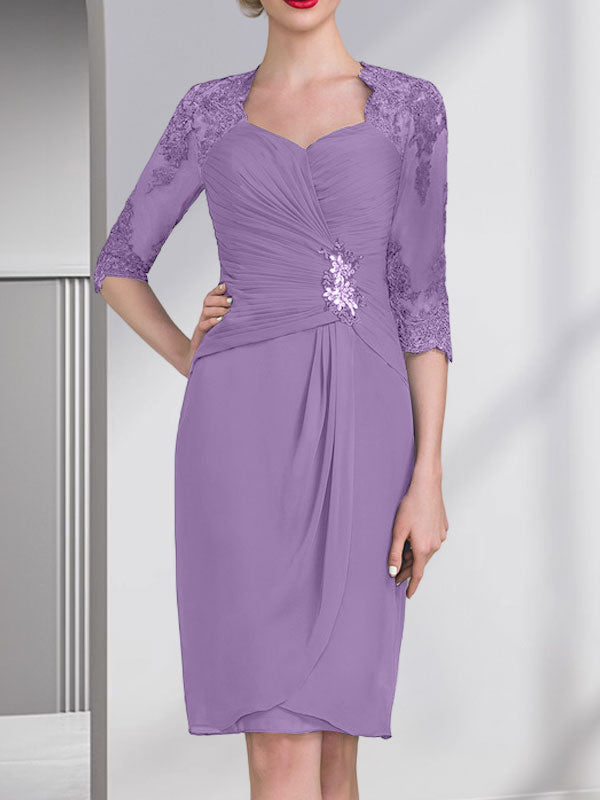 Vestido de corte recto/columna, escote corazón, largo hasta la rodilla, de gasa, con apliques de cuentas, encaje, lentejuelas y pliegues para la madre de la novia.