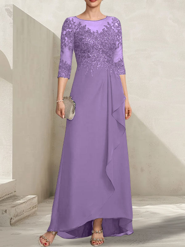 Vestido de madrina de la novia, corte asimétrico, escote ilusión, encaje y gasa, con lentejuelas y volantes en cascada.