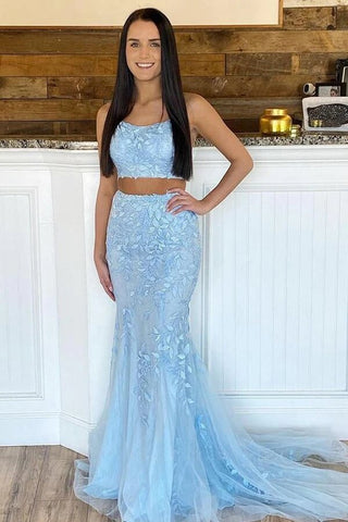 Robe de bal sirène deux pièces bleu clair à col rond et applications de dentelle