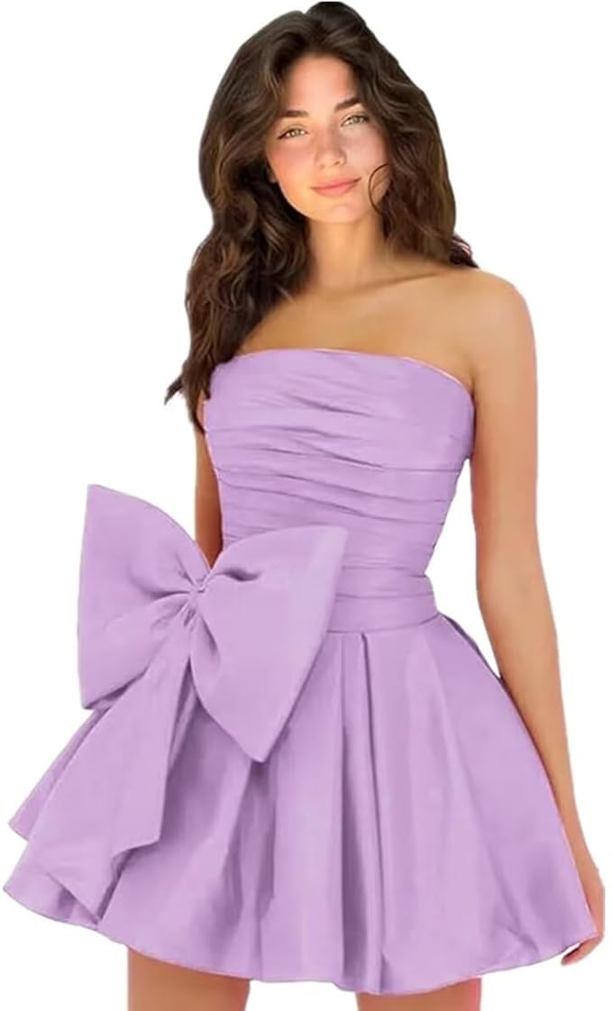 Robes de soirée courtes et chics pour le bal de promo, coupe trapèze, sans manches, bustier, froncées, lacées et ornées d'un nœud.