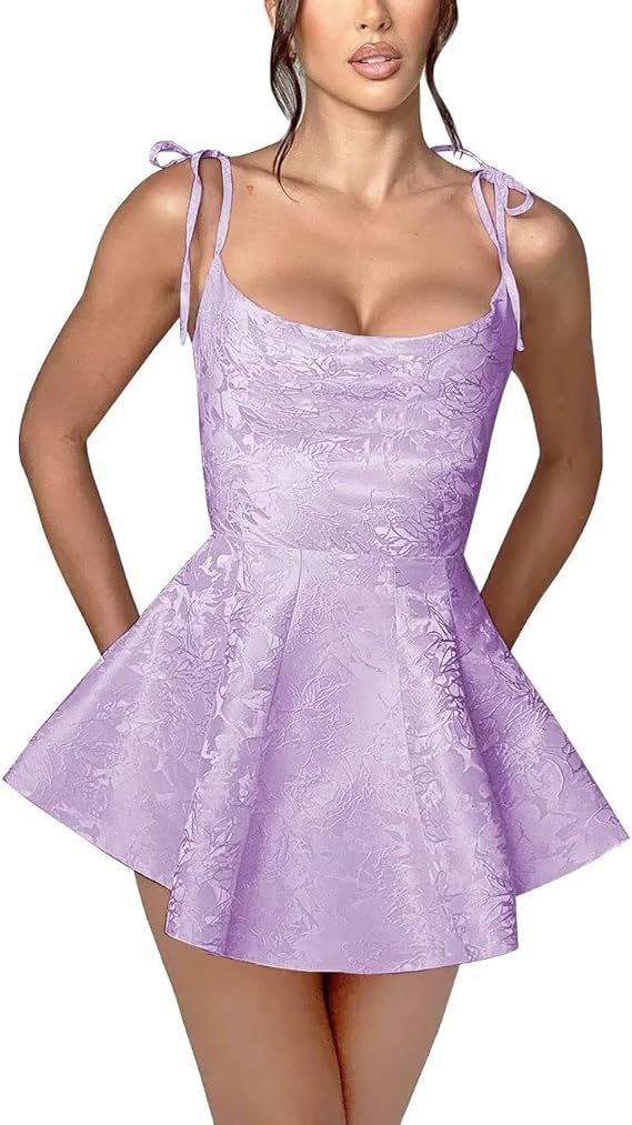Vestido corto de fiesta de corte A con tirantes finos, de satén, sin mangas, estilo jacquard.