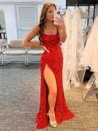 Vestido de fiesta largo de lentejuelas con tirantes finos estilo sirena