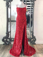 Vestido de fiesta largo de lentejuelas con tirantes finos estilo sirena