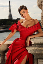 Robe de soirée sirène longue en satin à épaules dénudées et fente
