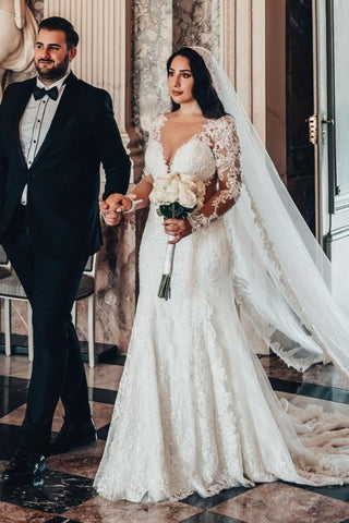 Vestidos de novia de satén con escote en V, manga larga, encaje, corte en A y volantes