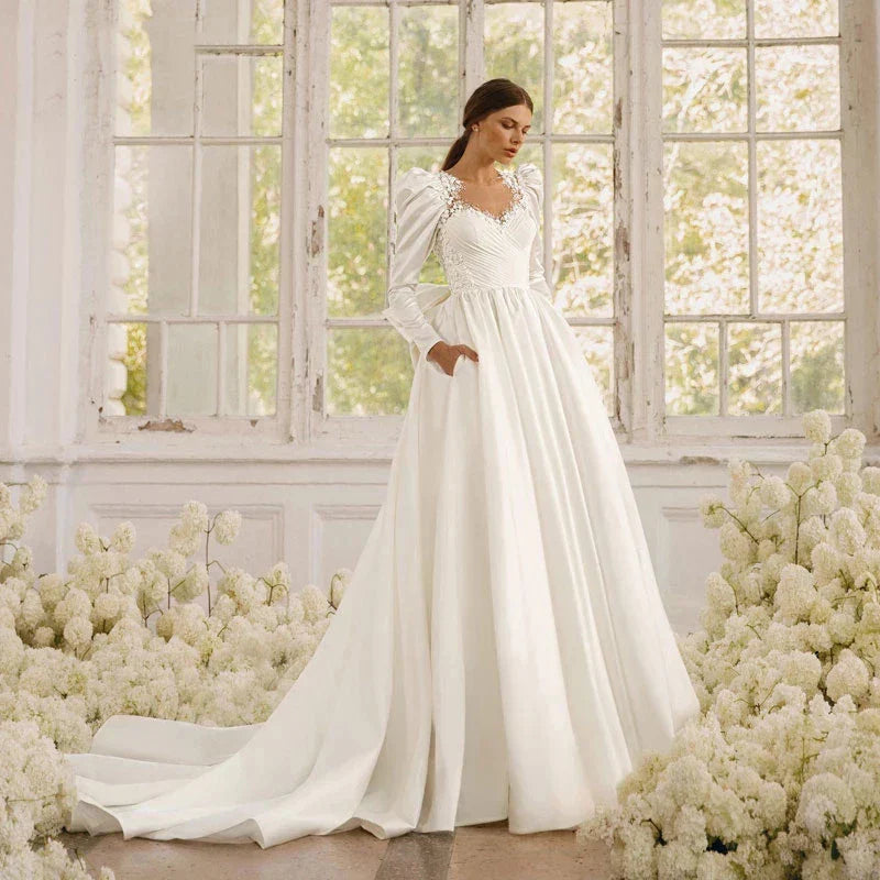 Robes de mariée en satin à manches longues pour femmes avec nœud, robe de mariée bustier cœur, robe longue sur mesure 2023
