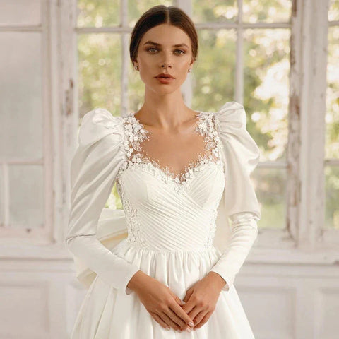 Robes de mariée en satin à manches longues pour femmes avec nœud, robe de mariée bustier cœur, robe longue sur mesure 2023