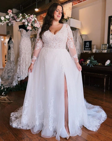 Vestido de novia de gasa de talla grande con escote en V y manga larga