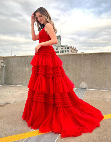 Vestido de gala formal de tul con capas y cola corta SYP156