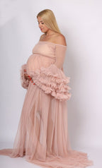 Vestido de maternidad de tul largo con cola