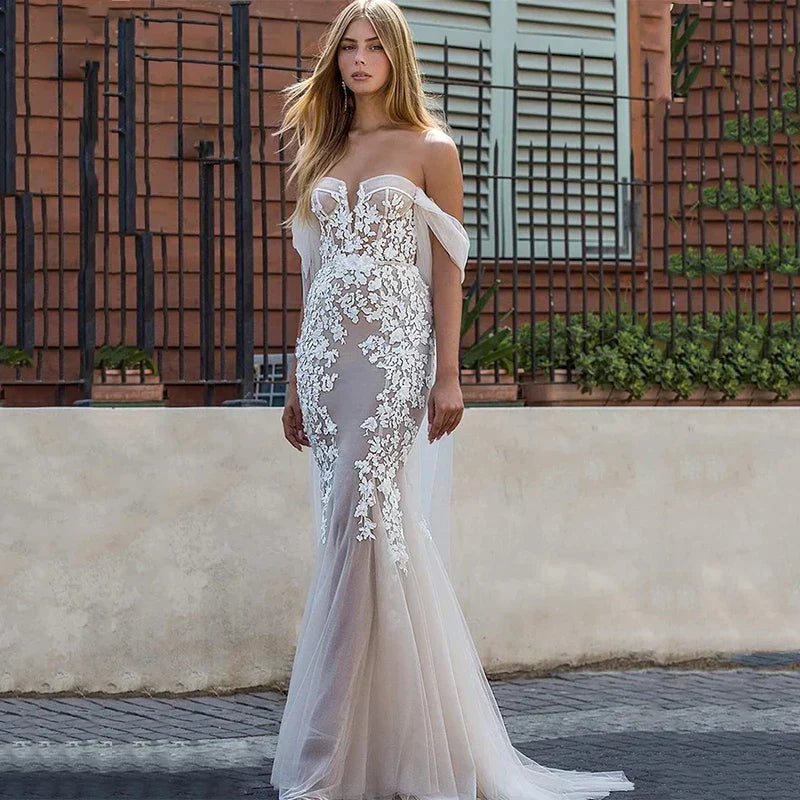 Robe de mariée de luxe à appliqués pour femme, robe de mariée sirène en dentelle grande taille, épaules dénudées, décolleté cœur, style bord de mer
