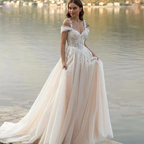 Robes de mariée de luxe en dentelle sexy, épaules dénudées, sans manches, dos nu, style bohème, charmantes et simples, collection 2023