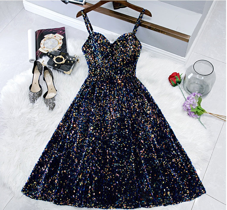 Vestidos cortos de fiesta con tirantes finos y purpurina, vestidos ajustados hasta la rodilla para el baile de bienvenida 