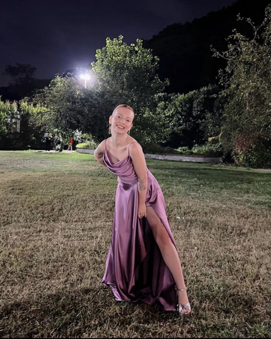 Vestido de noche sencillo de satén sin mangas con abertura Y5783